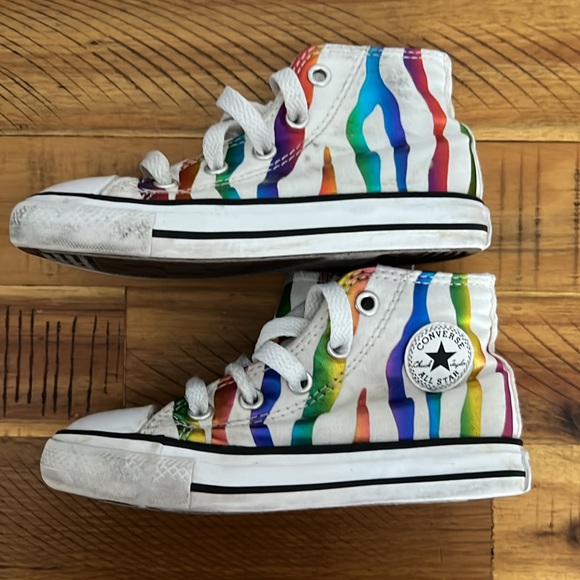 Converse Girls High Tops Shoes - Picture 2 of 7